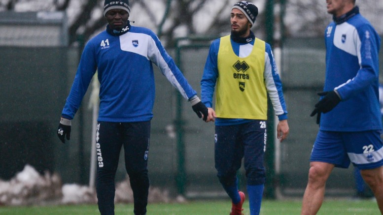 Il Pescara durante l'allenamento