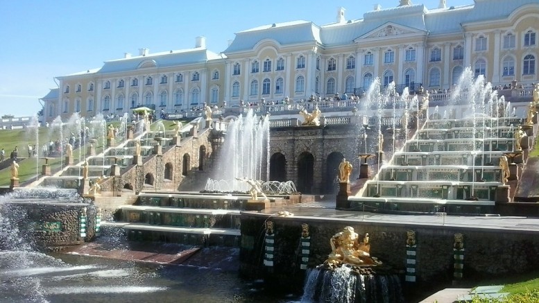 Il palazzo di Peterhof