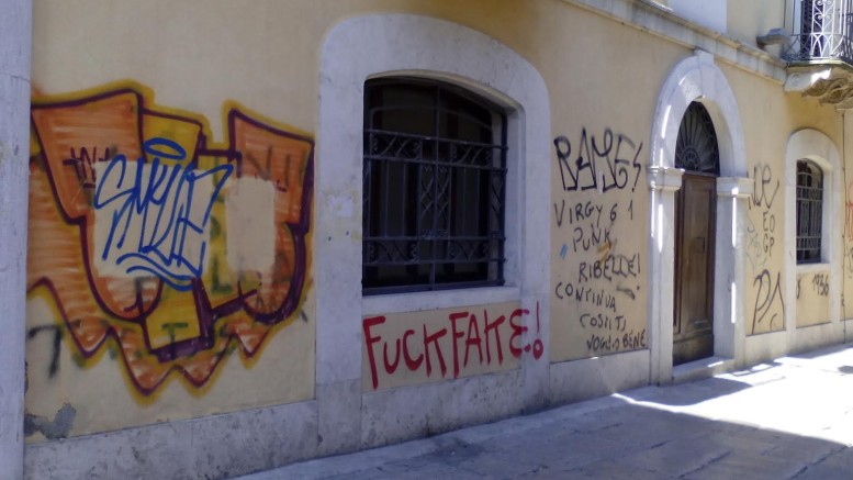 Fianco di Casa D'Annunzio