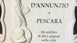 Una delle epigrafi dannunziane