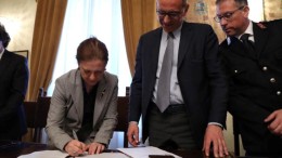 Lotta alla contraffazione. Firma del Protocollo d'intesa in Comune
