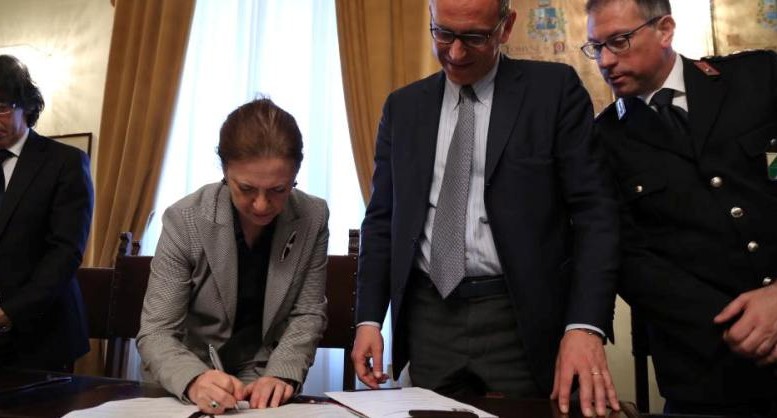 Lotta alla contraffazione. Firma del Protocollo d'intesa in Comune