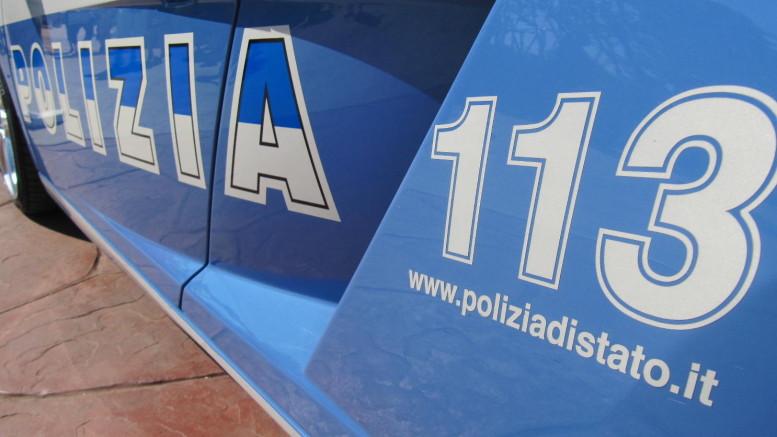 Aggressione agli immigrati, la polizia indaga