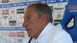 Zeman, durante la conferenza stampa