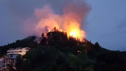Montesilvano colle in fiamme