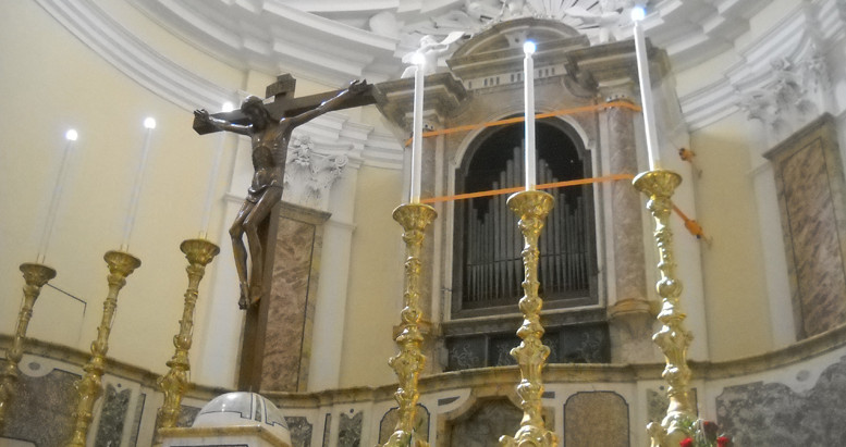 San Valentino, organo