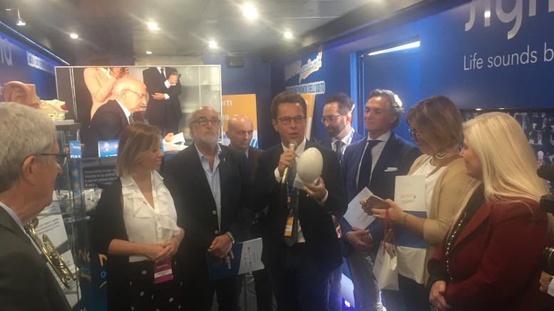 “Nonno Ascoltami!”. Un momento della conferenza stampa di presentazione