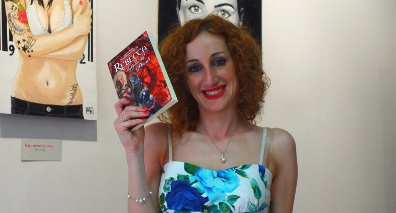 L'autrice Anna Maria Pierdomenico