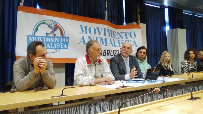Conferenza stampa del Movimeno animalista Abruzzo