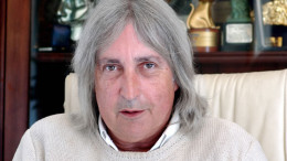 Enrico Vanzina, tra i premiati Enrico Vanzina, tra i premiati con Ciattè e Delfini d'oro