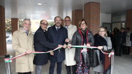 Il taglio del nastro alla Casa dello Studente