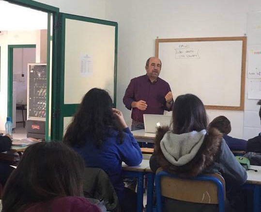 San Valentino_Alunni a scuola di fotografia in nome di Tonino Di Venanzio