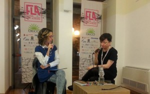 FLA 2017. Da sin. la giornalista Francesca Di Giuseppe e la scrittrice emergente Ilaria Grasso