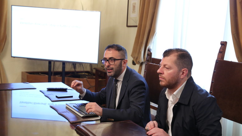 Conferenza stampa sul decoro urbano