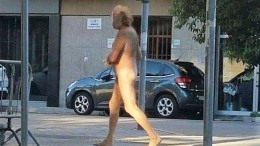 Pescara, uomo nudo in zona stadio