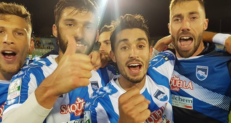 Gaston Brugman, mentre festeggia con i compagni