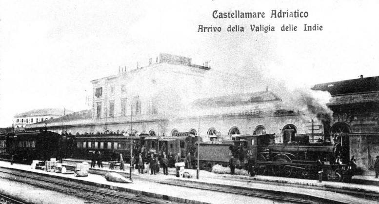 La Valigia delle Indie arriva a Castellammare