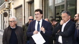 Il vice sindaco Blasioli, illustra la nuova pavimentazione al Centro Storico di Pescara