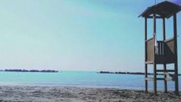 torretta di soccorso in spiaggia
