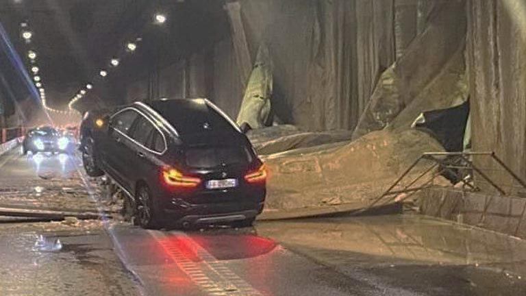 crollo in galleria Pescara