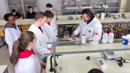 Studenti dell'istituto Alessandrini di Montesilvano