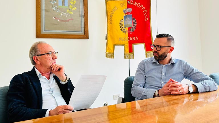 Manoppello- il Sindaco De Luca e l'Assessore Cavallo
