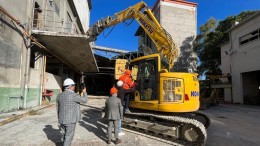 Inizio abbattimento ex Cementificio Pescara