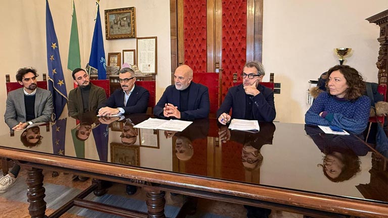 presentazione al comune