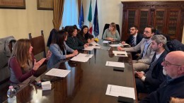 COMUNE DI PESCARA- INCONTRO TRA AMMINISTRAZIONE E STRUTTURE RICETTIVE PER RILANCIARE IL TURISMO ATTRAVERSO SPORT ED EVENTI