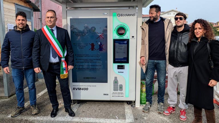 Il comune di Montesilvano inaugura il primo Eco compattatore cittadino