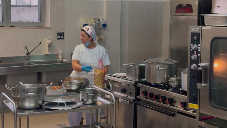 Nuova cucina per la mensa della scuola Ernesto Codignola Pescara