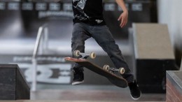 skateboard