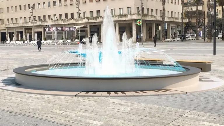 Piazza Salotto - Fontana Big Piano