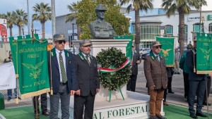 Forestali memoria ai caduti