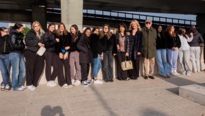 la Toppetti e gli studenti del Marconi