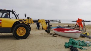 pulizia spiaggia a Montesilvano