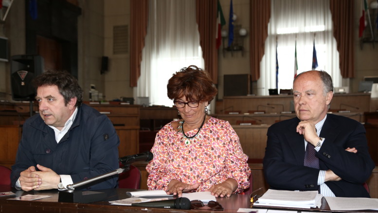 Conferenza stampa oli usati