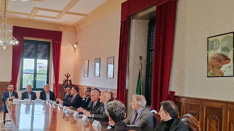 Prefettura Pescara tavolo per firmare accordo
